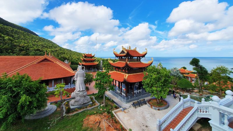 Chính điện Tam Bảo là hạng mục chính trong Thiền Viện Trúc Lâm Hộ Quốc