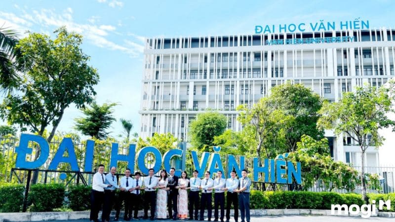 Hệ thống y tế, giáo dục