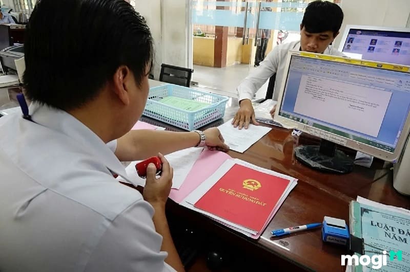 Những điều kiện bên nhận chuyển nhượng (bên mua), bên nhận tặng cho