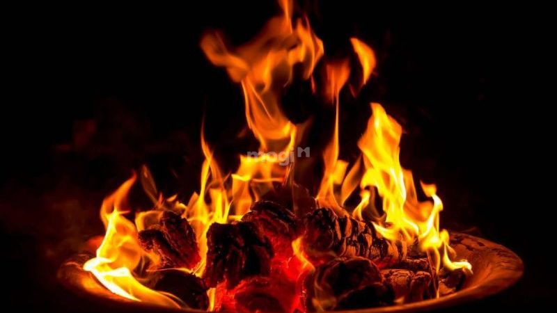 Sinh năm bao nhiêu mang mệnh Lư Trung Hỏa