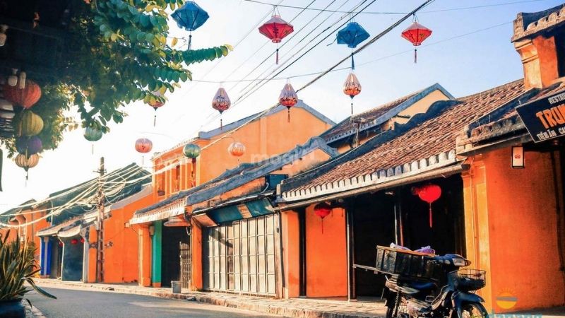 Kiến trúc phố cổ gây ấn tượng bởi nét cổ kính và đậm chất nghệ thuật - Nguồn: Internet