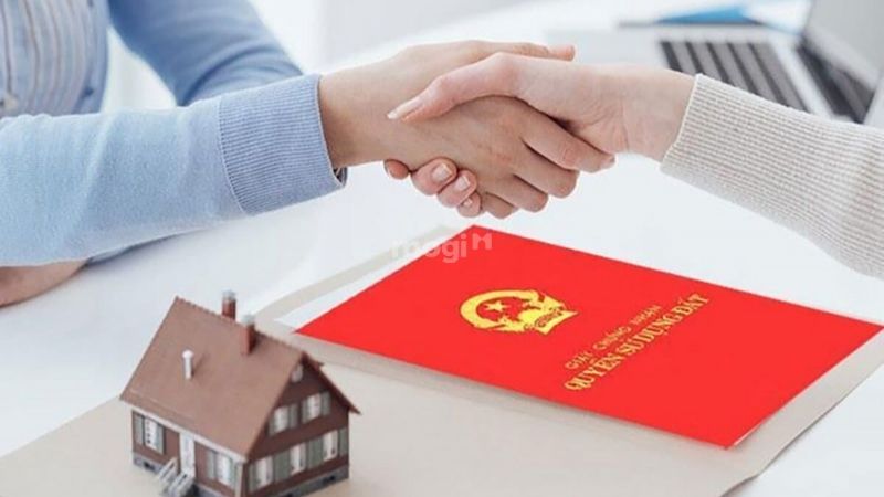 Cầm sổ đỏ có cần công chứng không