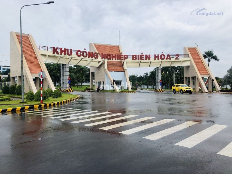 Phường An Bình được bao bọc bởi 2 khu công nghiệp lớn