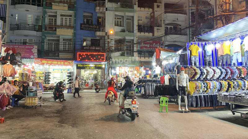 Thời gian hoạt động của Chợ Hạnh Thông Tây