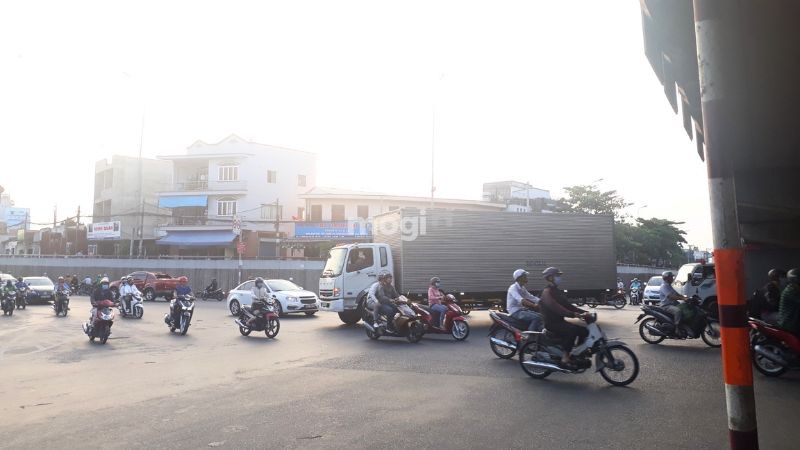 Cơ sở hạ tầng xung quanh khu vực cầu vượt Linh Xuân hiện cũng đang được Trang MB66.COM Chính Thức - MB 66 Uy Tín bài bản
