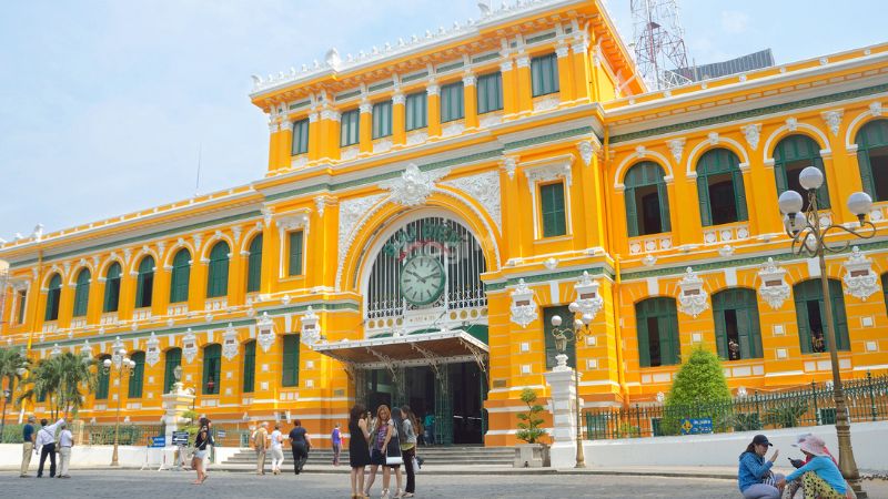 Ghé thăm bưu điện trung tâm Sài Gòn - Nguồn: Internet