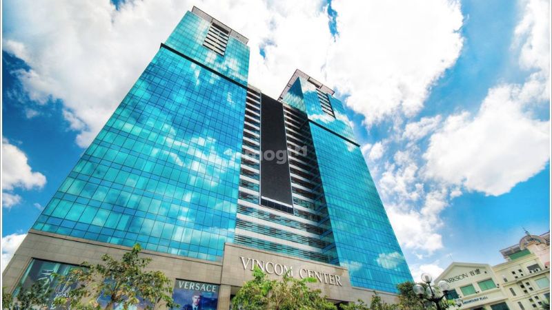 Vincom Center Đồng Khởi là điểm đến lý tưởng dành cho các tín đồ mua sắm - Nguồn: Internet