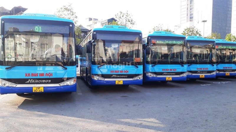 Chợ Đồng Xuân: Điểm mua sắm, tham quan biểu tượng tại Hà Nội 3 Di chuyển đến chợ Đồng Xuân bằng xe buýt - Nguồn ảnh: Sưu tầm