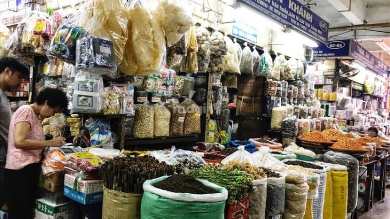 Chợ Đồng Xuân: Điểm mua sắm, tham quan biểu tượng tại Hà Nội 7 Chợ hàng khô Bắc Pha nằm phía sau chợ Đồng Xuân - Nguồn ảnh: Sưu tầm