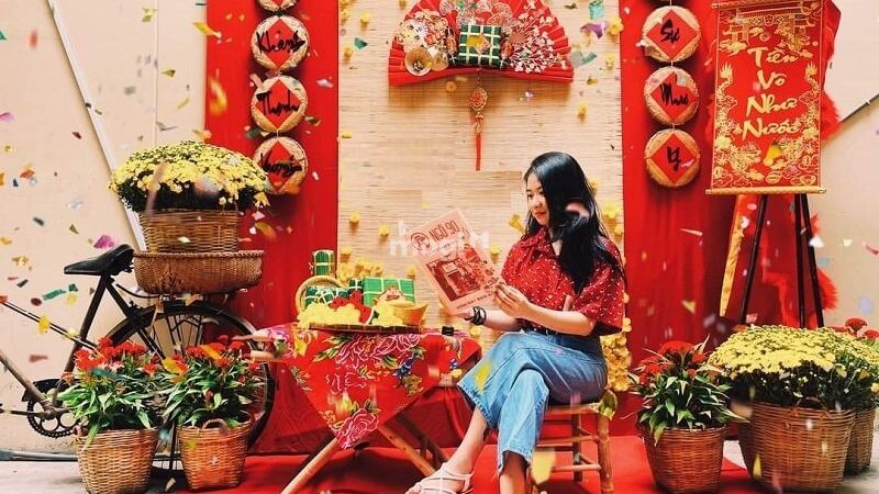 10 ý tưởng trang trí gian hàng Tết ấn tượng và bắt mắt 3 Mành tre trang trí gian hàng Tết đẹp mắt