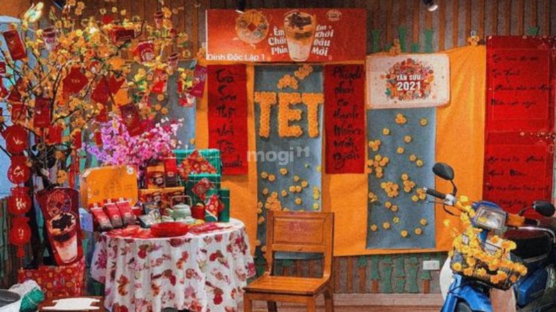 10 ý tưởng trang trí gian hàng Tết ấn tượng và bắt mắt 10 Gian hàng Tết trang trí bằng cành hoa sặc sỡ