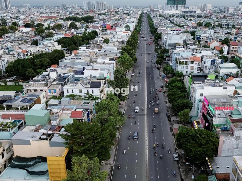 Tiện ích xung quanh đường Tên Lửa