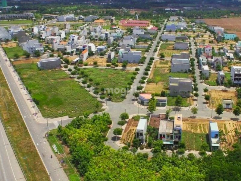 Thị trường mua bán đất tại khu vực xã Phú Cát, huyện Quốc Oai