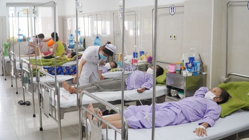 Xung quanh ngã tư Linh Xuân có nhiều nơi khám chữa bệnh
