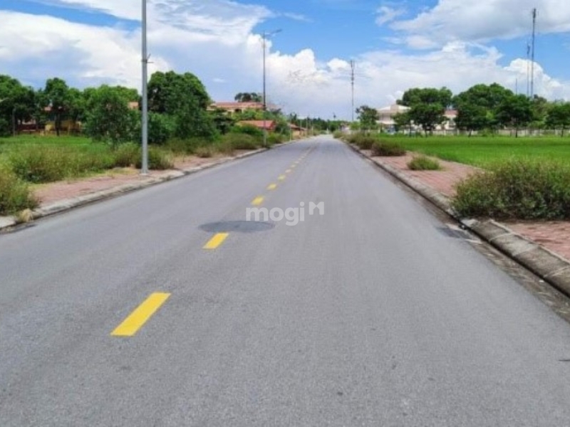 Cẩn thận với những hợp đồng mua bán đất giá hời vì có thể dính quy hoạch