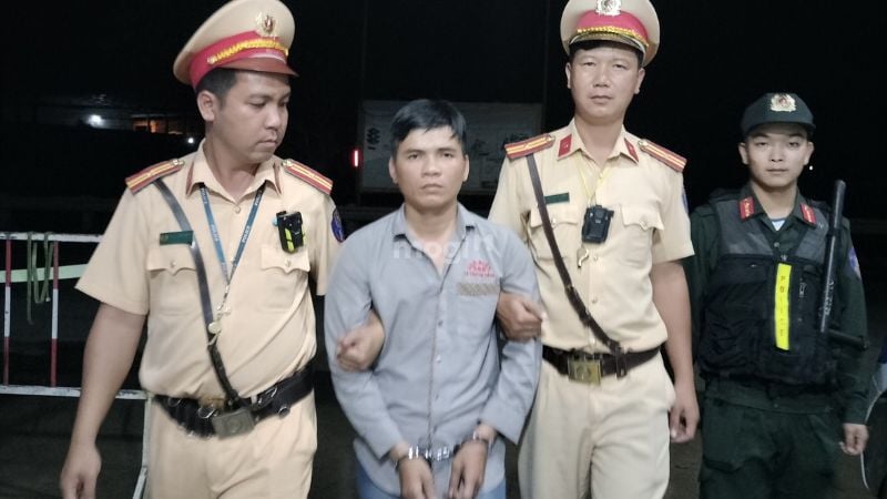 Mơ thấy công an bắt trộm