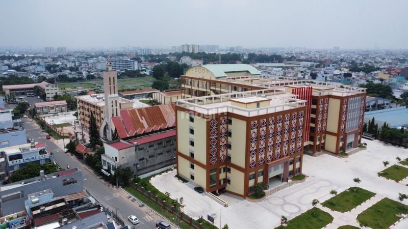 Ngã Tư Trung Chánh và các khu vực lân cận là nơi tập trung của nhiều cơ sở giáo dục uy tín