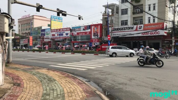 Ngã Tư Tân Lập
