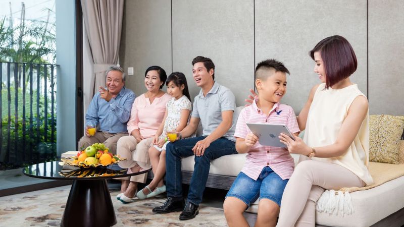 Sinh hoạt gia đình đông thành viên trong Trang Chủ MB66.COM / Đăng Ký Tặng 66K chung cư nhỏ có phần chật chội hơn