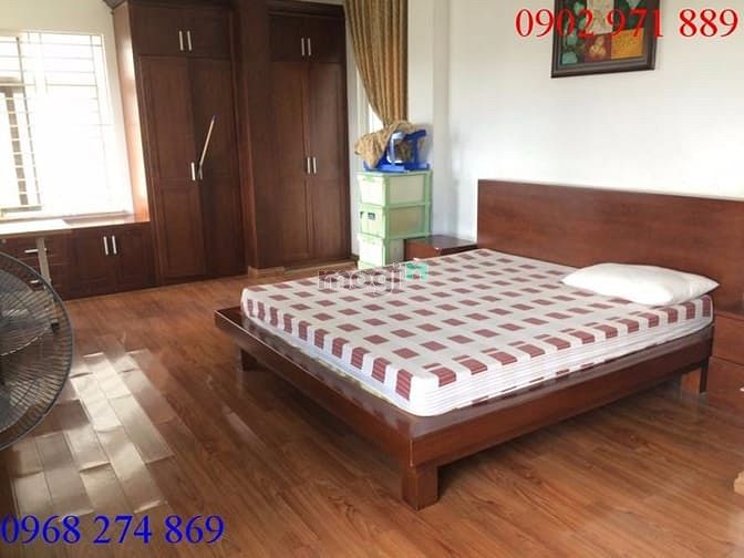 Hình ảnh Cho thuê Biệt thự 600m2 1hầm, 1trệt, 3lầu đường 34, P Bình An, Q2