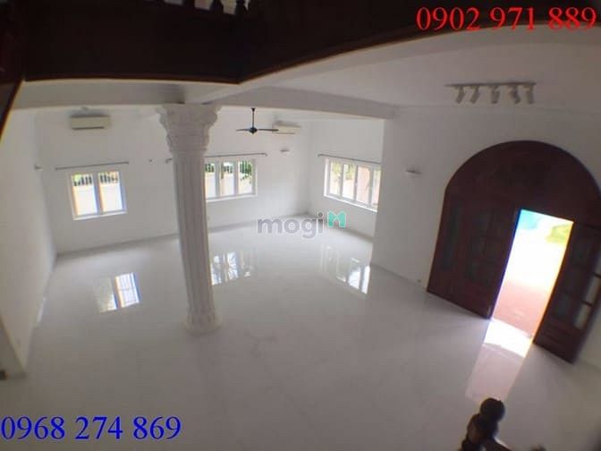 Hình ảnh Cho thuê Biệt thự 1000m2 đường 55, P Thảo Điền, Q2