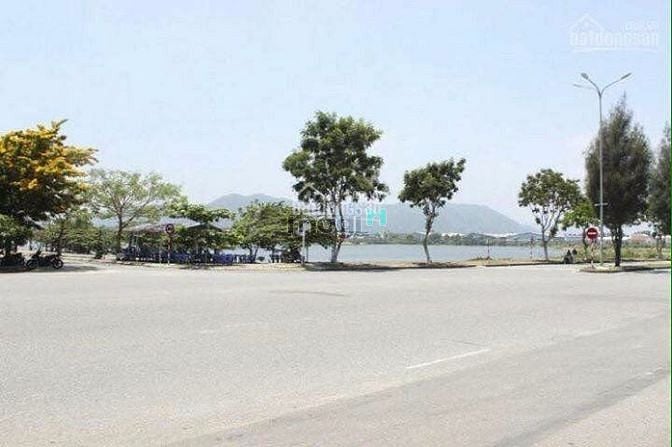 Hình ảnh Biệt thự ven kênh sinh thái  giá tốt nhất Đà Nẵng, diện tích 300 m2