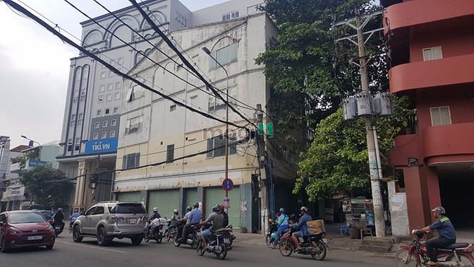 Hình ảnh cho thuê nhà góc 2MT đường Út Tịch phường 4 tân bình. 16x9m !