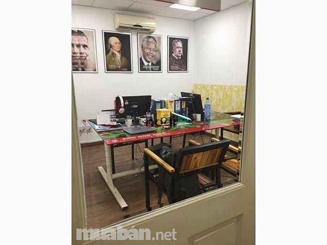 Hình ảnh Nhà MT Thạch Lam, 5x12m, 5 Lầu, Có thang máy, full nội thất.