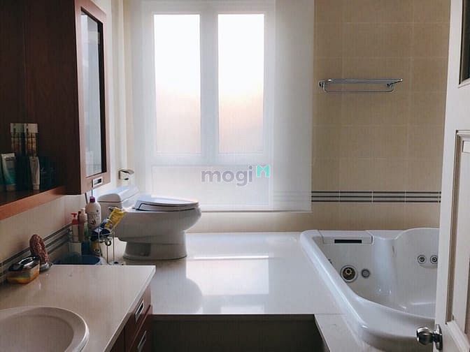 Hình ảnh Cho thuê biệt thự Hưng Thái PMH Quận 7 giá 29.5 tr/th