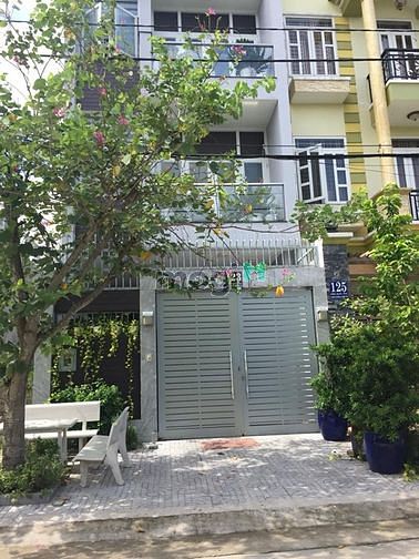 Hình ảnh Bán Biệt Thự 12 tỷ đường 11A,8x20m.