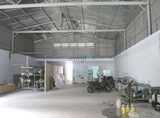 Hình ảnh Cho thuê kho xưởng đường Văn Cao,q.Tân Phú, Dt: 12x18m.