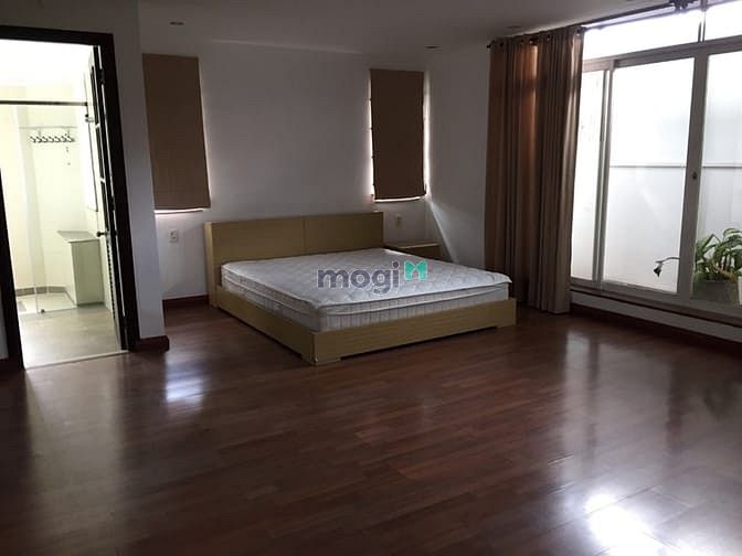 Hình ảnh Cần bán gấp căn Villa số 77 đường 64 P.Thảo Điền Quận 2