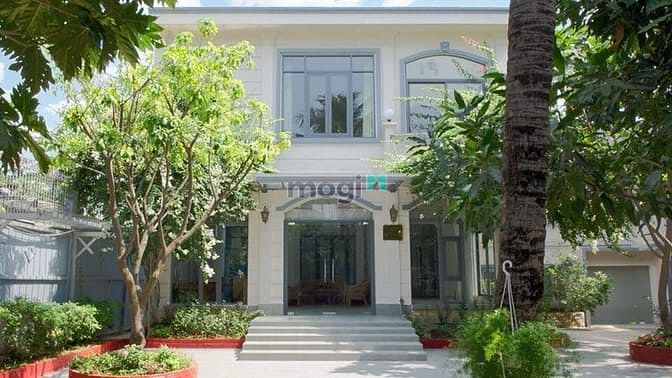 Hình ảnh Bán gấp căn nhà khu vực sầm uất P.Thảo Điền Quận 2