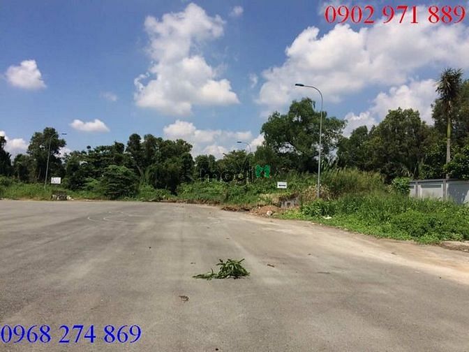 Hình ảnh Bán gấp lô đất trống đường 41 P.Thảo Điền Quận 2