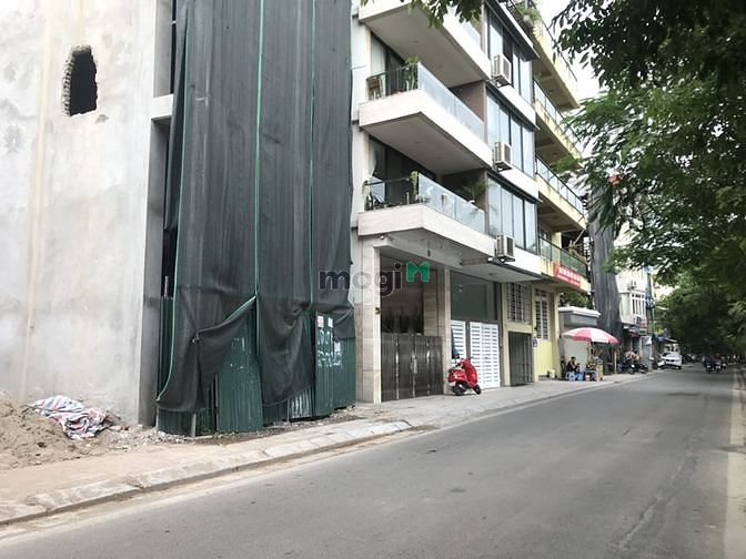 Hình ảnh Cần bán mảnh đất phố Nhật Chiêu, Mặt hồ Tây. DT: 90m2. MT: 8.1m