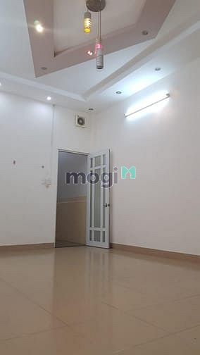 Hình ảnh Cho thuê nhà 2 lầu mặt tiền Bế Văn Đàn, P.14, Tân Bình