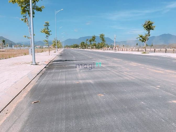 Hình ảnh Bán Gấp Lô Dragon đương 5m5 giá Trang MB66.COM Chính Thức - MB 66 Uy Tín. rẻ nhất Liên Chiểu
