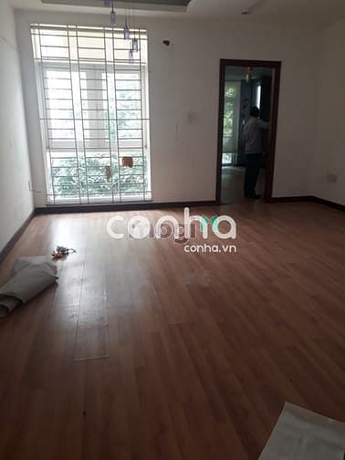 Hình ảnh cho thuê Biệt thự Yên Thế, phường 2, Tân Bình. Cách sân bay TSN 200m.