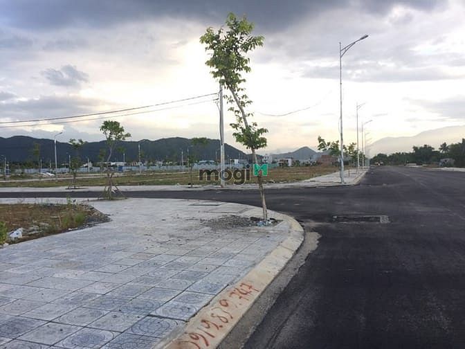 Hình ảnh Bán 300 m2 đất thuộc Quận Liên Chiểu giá chỉ 11tr/ m2
