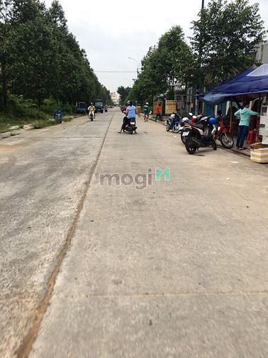 Hình ảnh Cần tiền bán lô đất 150m2(5x30)thổ cư,sổ riêng.