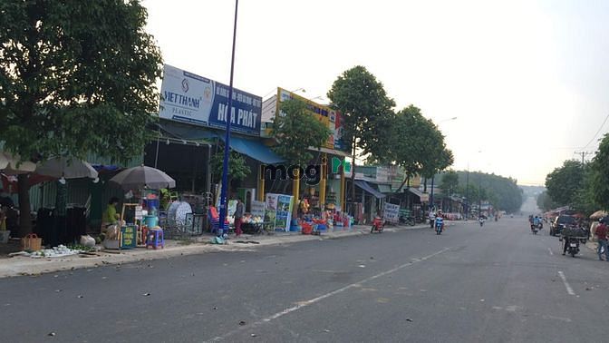 Hình ảnh Bán gấp lô đất ngay mặt tiền chợ, dân cư đông đúc, shr, ngay chủ