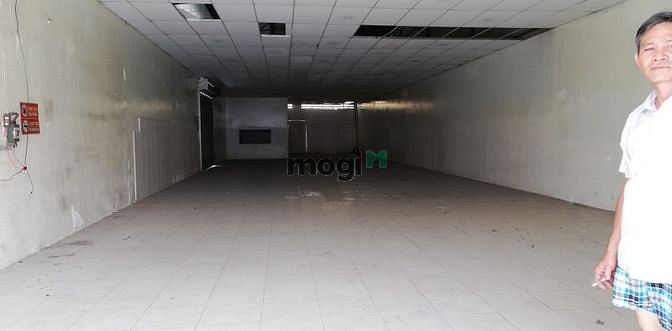 Hình ảnh Cho thuê nhà MT Hiền Vương 9 x 20m, 200m2, 35 triệu