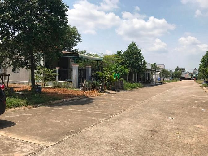 Hình ảnh KD thua lỗ bán gấp lô đất 150m2(5x30) giá 7tr2/m2