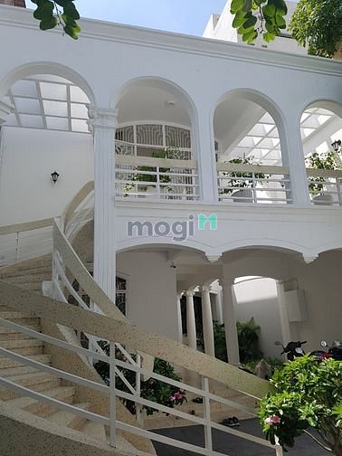 Hình ảnh cho thuê biệt thự đường xuân diệu quận tân bình