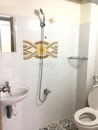 Hình ảnh Phòng mới xây 25m2 có gác Máy lạnh. Đường Lý Phục Man Q7