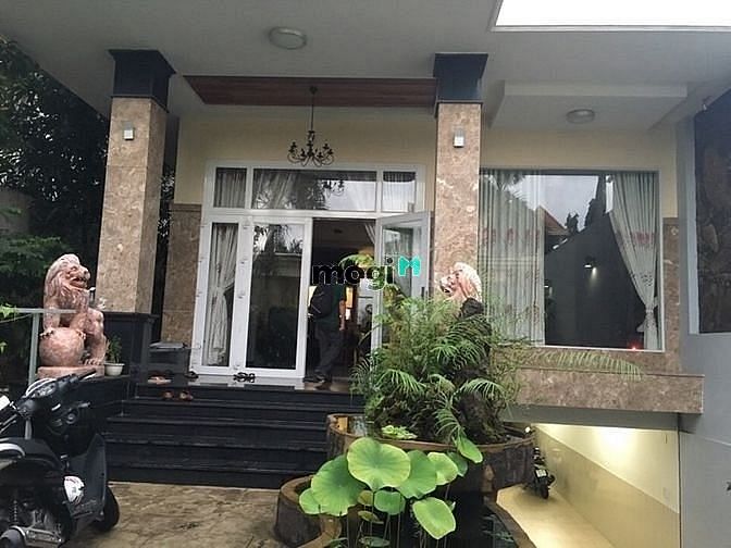 Hình ảnh villa Phạm Ngọc Thạch gần hồ con rùa| có nhà