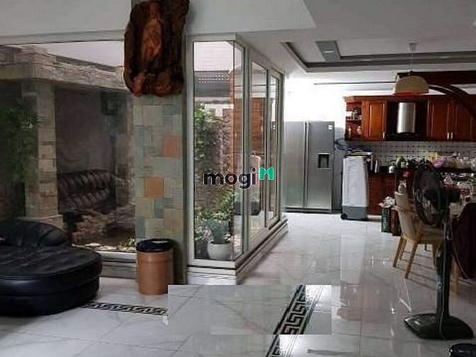 Hình ảnh Cho thuê nhà đường Cách Mạng Tháng Tám, Phường 11, Quận 3