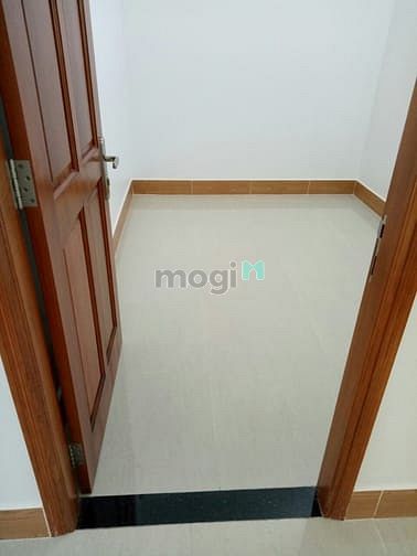 Hình ảnh MTKD- ngay chợ Tân Hương, q.Tân Phú. DT:5x20m.