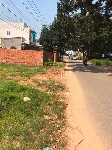 Hình ảnh Mặt tiền đường Lý Thái Tổ 200m2 (9x22) full thổ cư cách Phà 5 phút