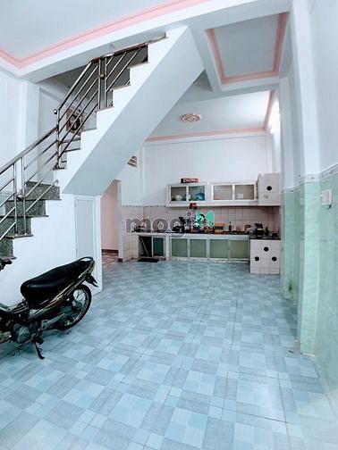 Hình ảnh Phòng 20m2 máy lạnh, ban công, cửa sổ, lê đức thọ